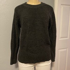 Universal thread Knitted sweater